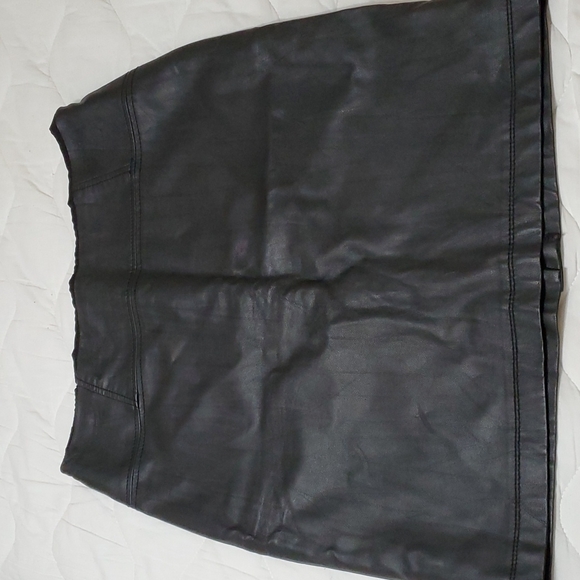 NEW YORK & COMPANY Pencil Leather Skirt 10 black - Picture 2 of 8